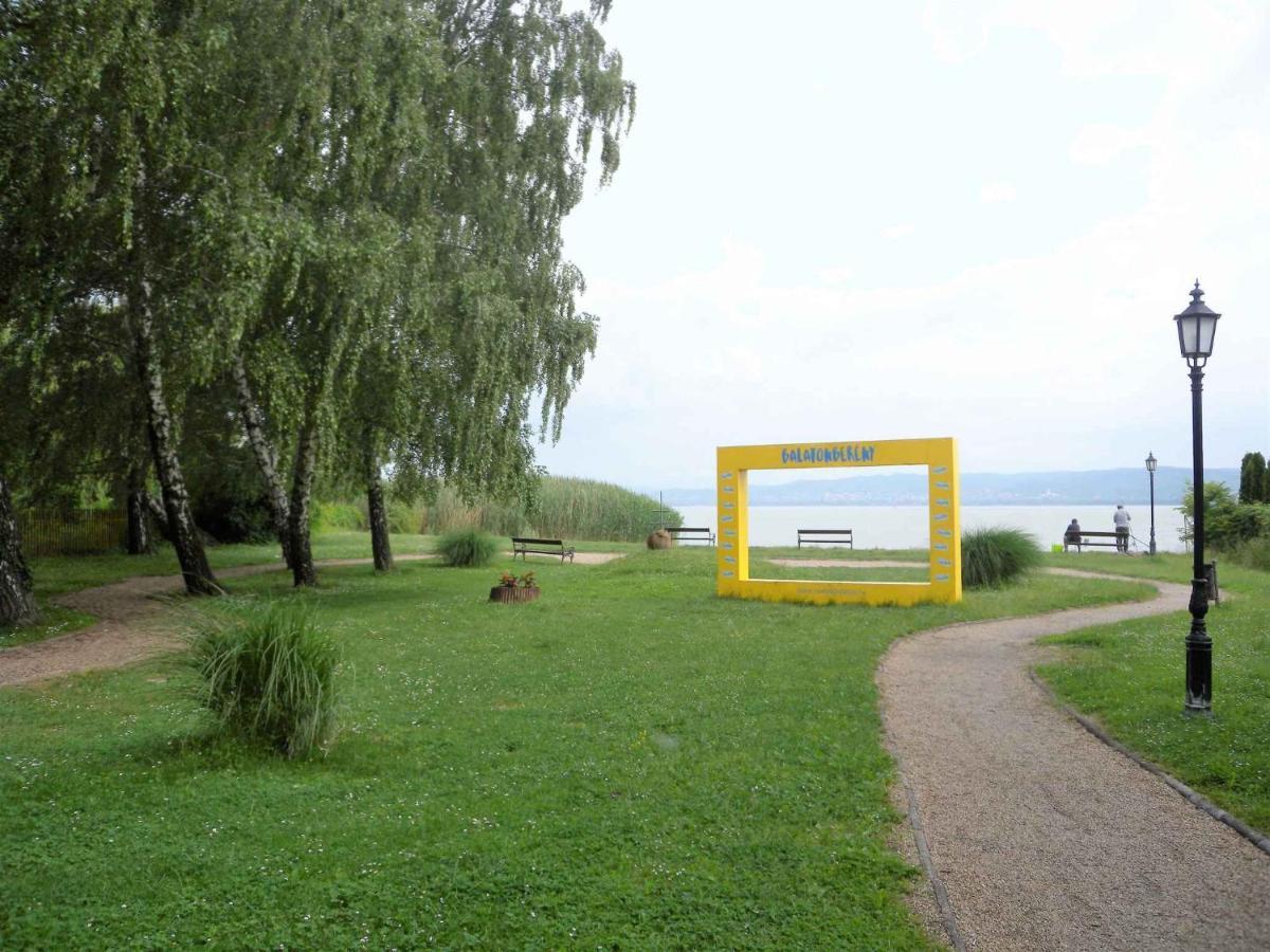 Apartment Balatonbereny 4 Экстерьер фото